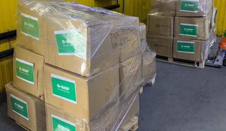 Химический концерн BASF передал калужским медикам 50 тысяч защитных масок