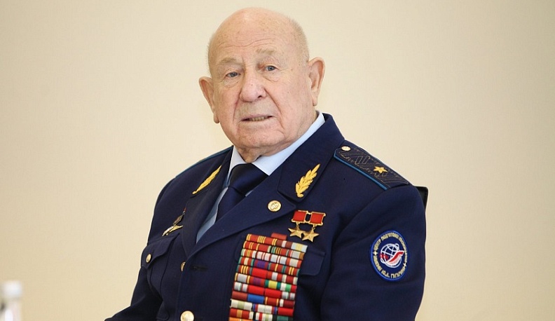 Анатолий Артамонов выразил соболезнования родным, близким и коллегам Алексея Леонова