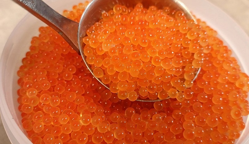 Калужанам дали советы по приобретению красной икры в интернете