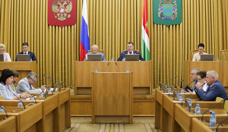 В Калужской области увеличились выплаты по соцконтракту для ведения ЛПХ и предпринимательской деятельности 