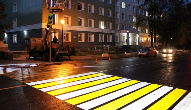 Около калужских школ появятся проекционные пешеходные переходы