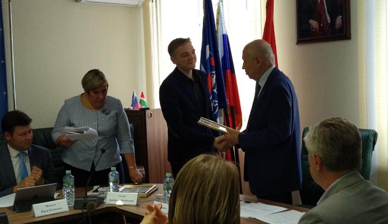 Калужские единороссы обсудили вопросы реализации партпроектов и подвели итоги «Диктанта Победы»