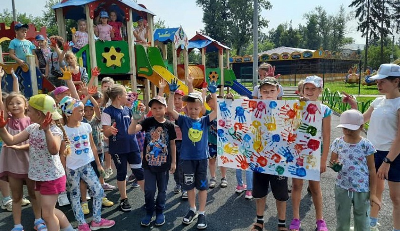 В Людинове продолжают работать досуговые площадки