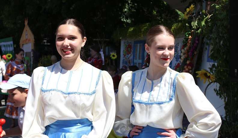 В Калуге стартовал VIII Межрегиональный фестиваль национальных культур «Россия - наш единый дом» 