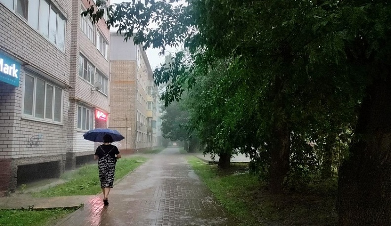 Спасатели прогнозируют спад воды, вызвавшей подтопление домов в Калуге