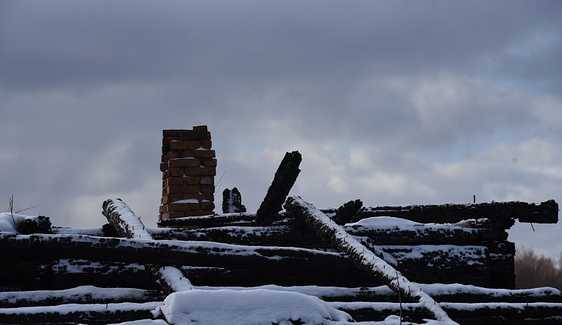 Грелась зима на печи