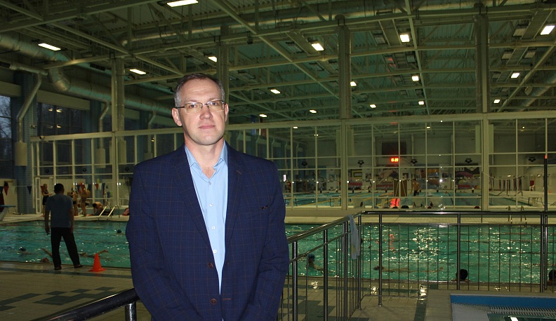 Портрет на фоне «Олимпа»