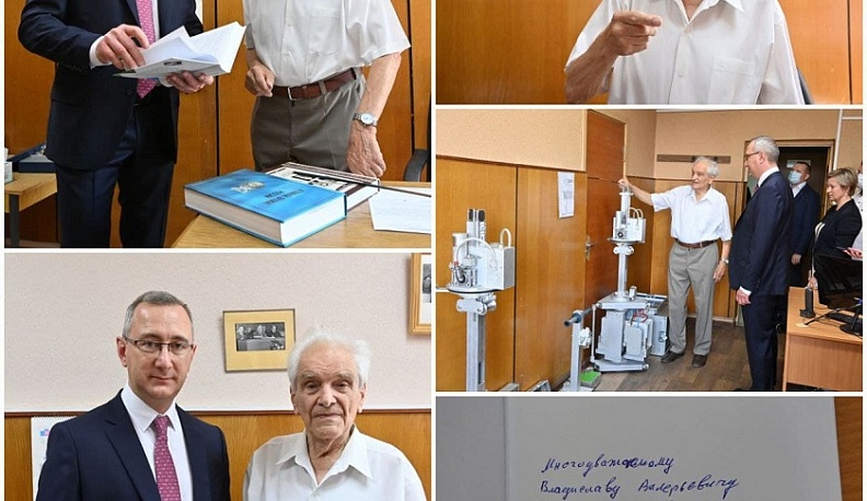 Владислав Шапша вручил почетный знак губернатора заслуженному конструктору России 