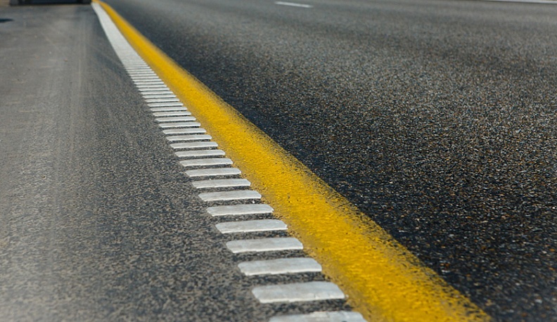 В этом году на нескольких участках трассы М-3 «Украина» в Калужской области появится новая шумовая разметка