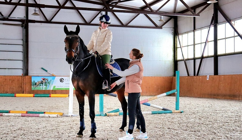 Калужан приглашают покататься на лошадях в деревне Рябцево