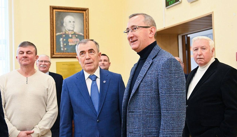  Владислав Шапша посетил кировскую школу №2