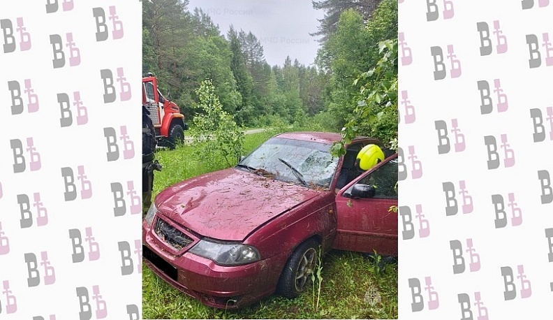 В Кировском районе легковушка улетела в кювет