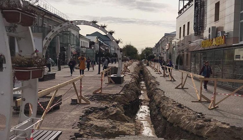 В Калуге на Театральной улице меняют газовые сети