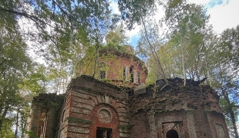 В Медынском округе Калужской области законсервируют старинную Введенскую церковь