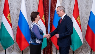  Владислав Шапша вручил государственные и областные награды труженикам Калужской области 