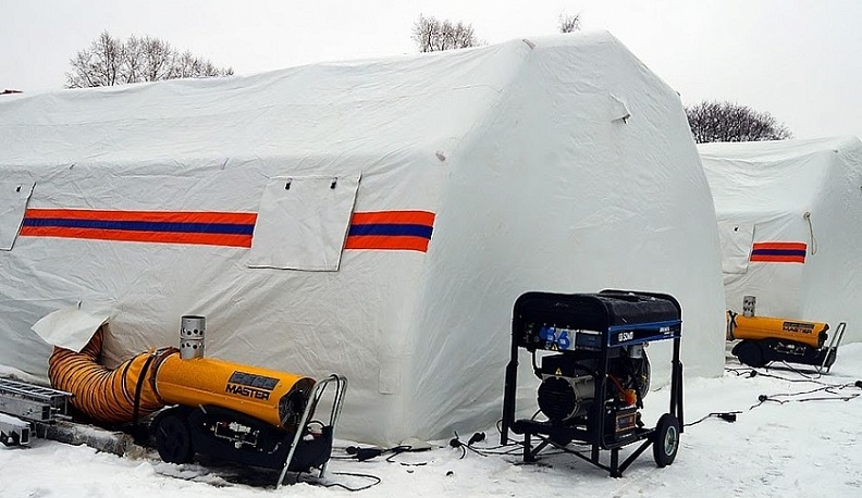 Калужские спасатели развернули на трассах пункты обогрева для водителей