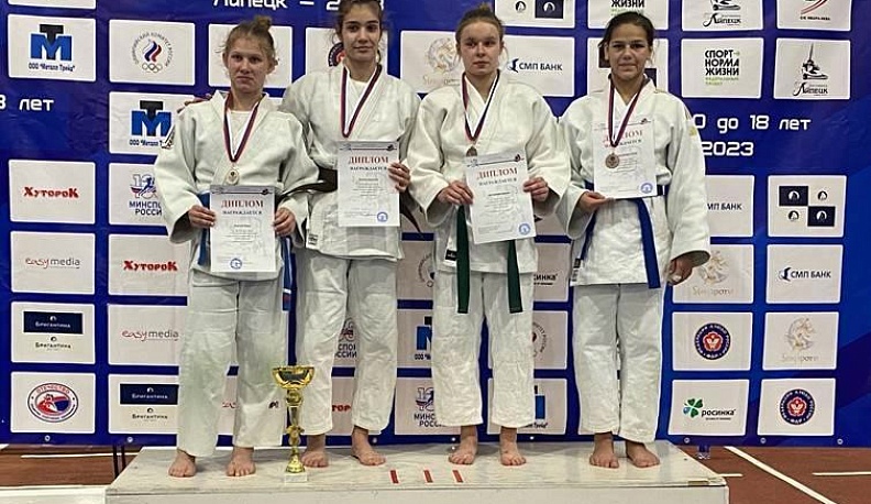Калужские дзюдоистки привезли две бронзы из Липецка