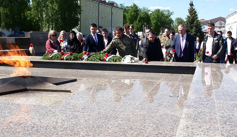 В Людинове прошел первый межрегиональный волонтерский форум "Вместе мы- сила"