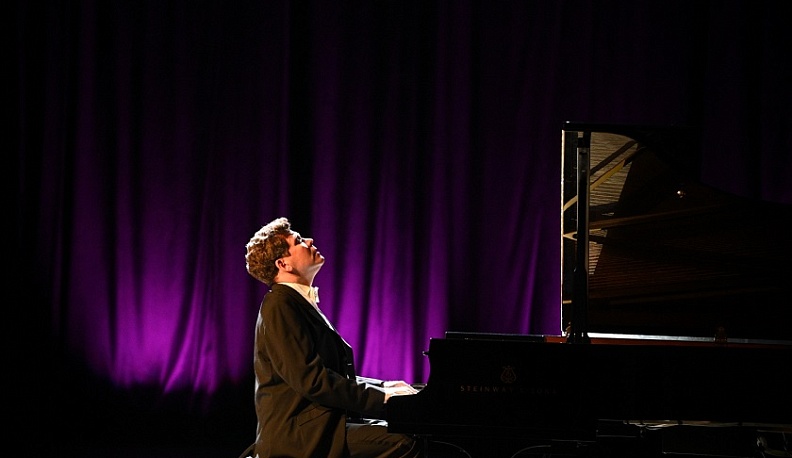 Денис Мацуев поздравил Калугу с 650-летием