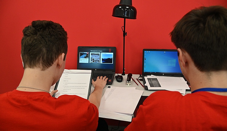 К профессиям будущего