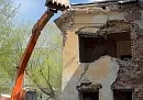 В Калуге на улице Салтыкова-Щедрина приступили к сносу ветхого здания
