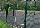 Ограждение спортивного корта в Жуковском округе починили после обращения в интернете